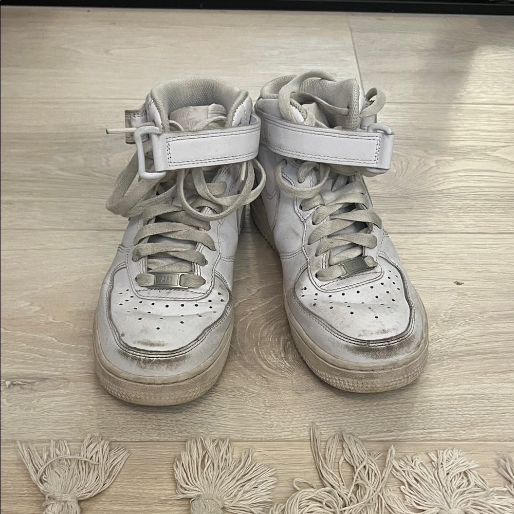 White Nike Air Shoes